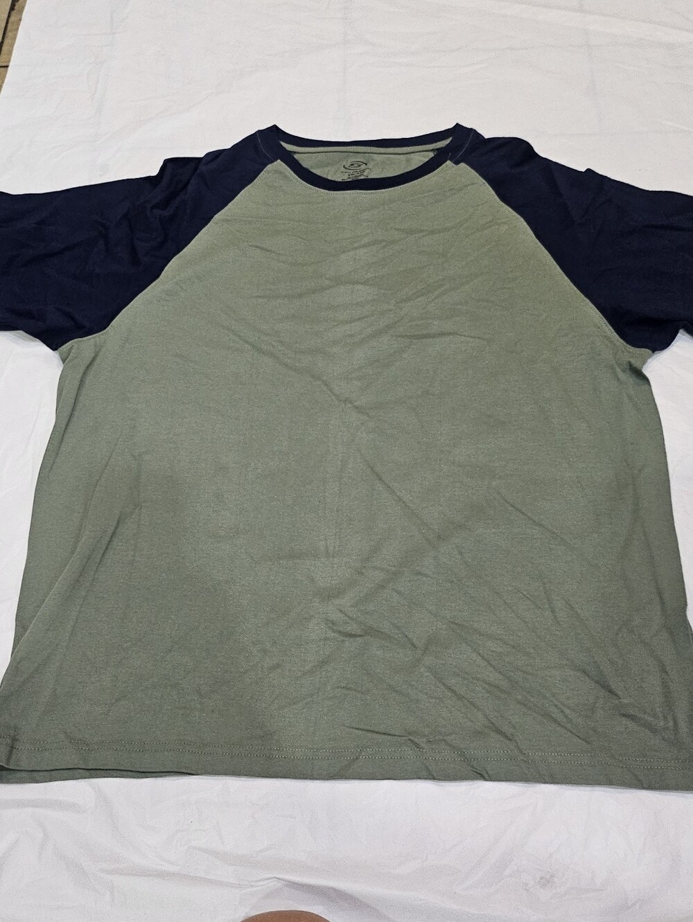 Classic Men's Raglan Tee - Olive Green with Navy Sleeves. Sz xxl